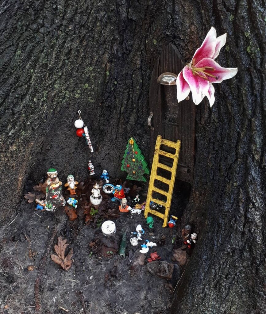 Gnome houses hidden in the trees at De Bolwerken in Haarlem.